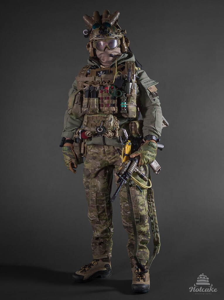 DEVGRU operator - Kitbashes - Armed Figures