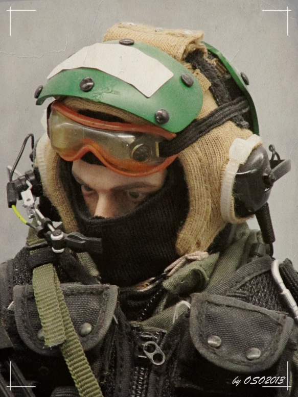 ホットトイズSEAL VBSS COMMANDERとTEAM LEADER　２体 list.png