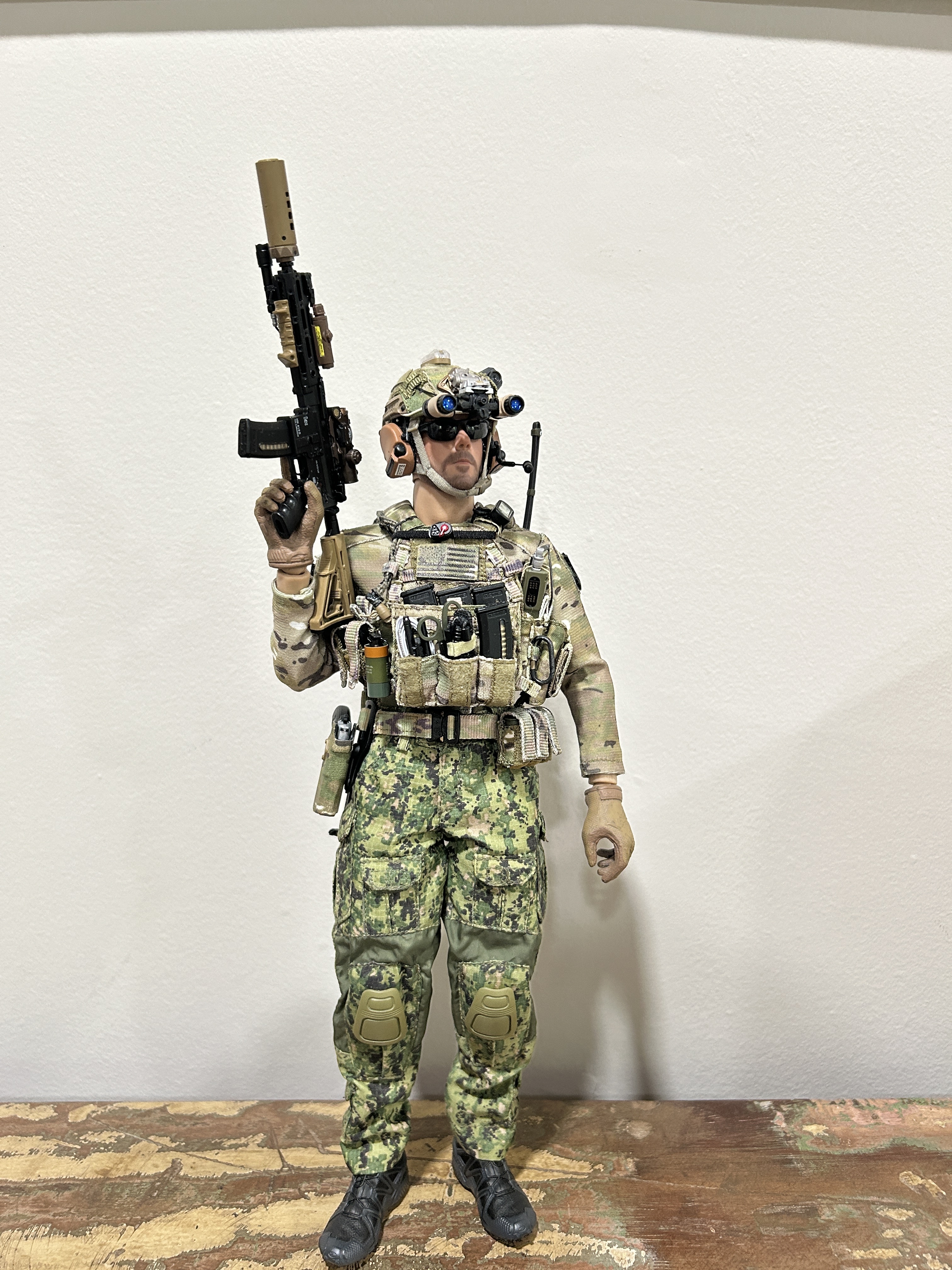1/6 フィギュア　DEVGRU　カスタム DEVGRU Gold Squadron - Kitbashes - Armed Figures