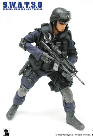 170558_SWAT-Male-3