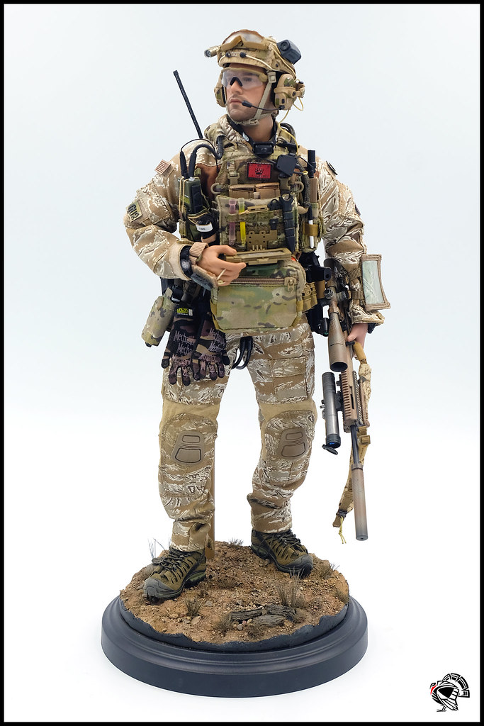 US AMRY AIR FORCE ミリタリー　フォト This Marine took reins of air traffic control during Kabul